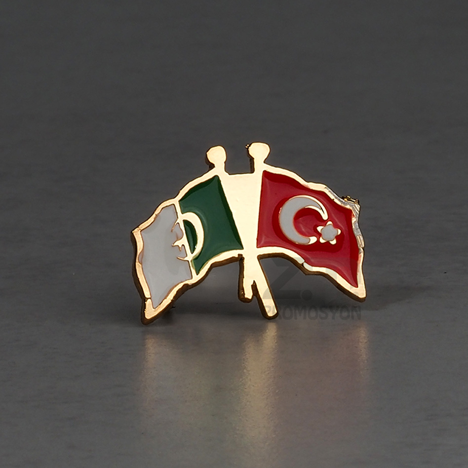 Atatürk ve Bayrak Rozet 46