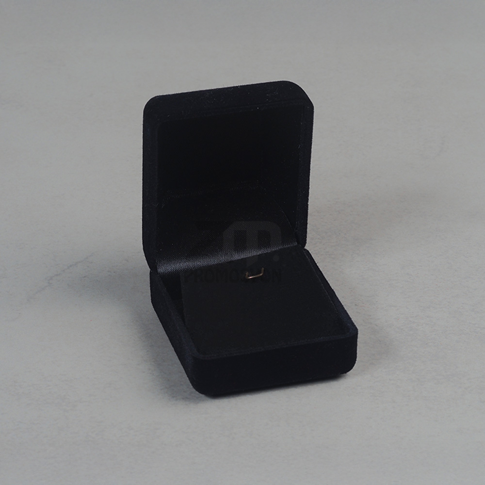 Siyah Kadife Rozet Kutusu 1